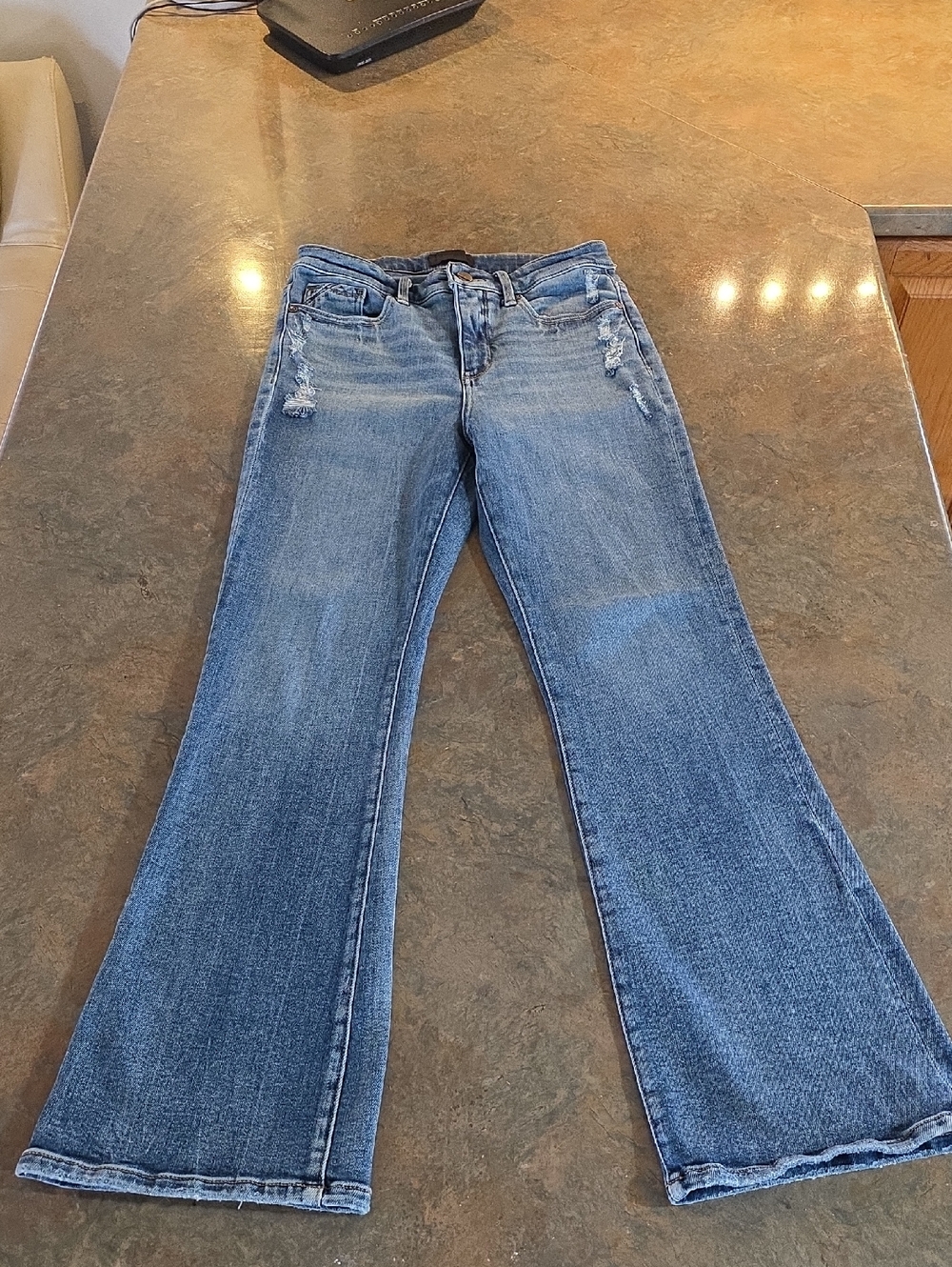 Buckle Women's Bootcut Jeans in Medium Blue Size 26x32